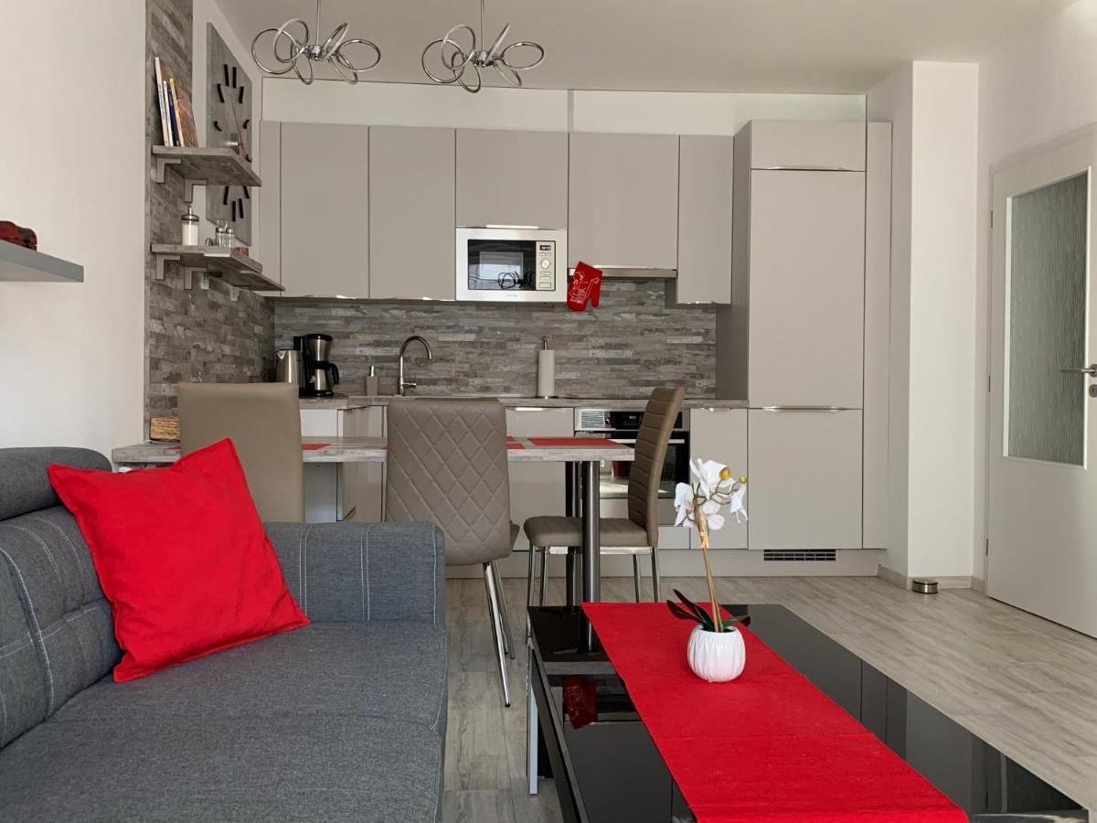Kelleruv Mlyn - Apartman S Vlastni Garazi, Znojmo Centrum Exterior photo