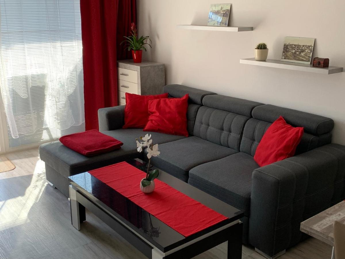 Kelleruv Mlyn - Apartman S Vlastni Garazi, Znojmo Centrum Exterior photo